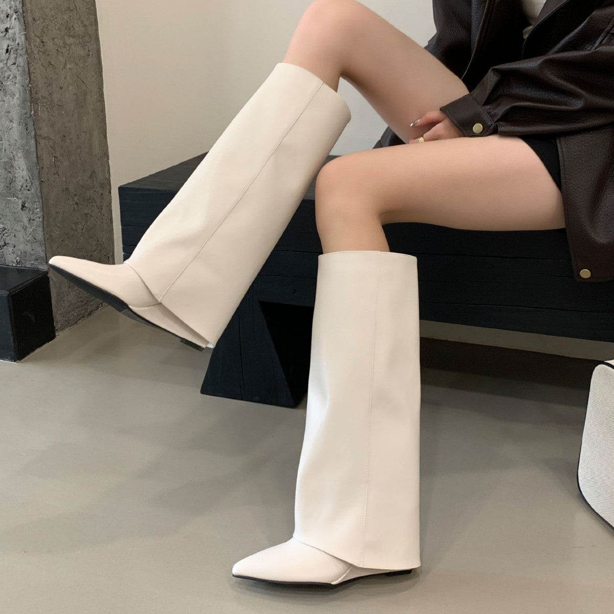 Fashionable Square Toe Slimming Versatile Flat Mid-Heel Elegant French Style Over-the-Knee Boots for Women